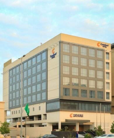 Comfort Hotel (Hand Over).